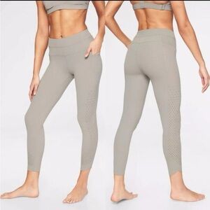 Athleta Chakra 7/8 Leggings